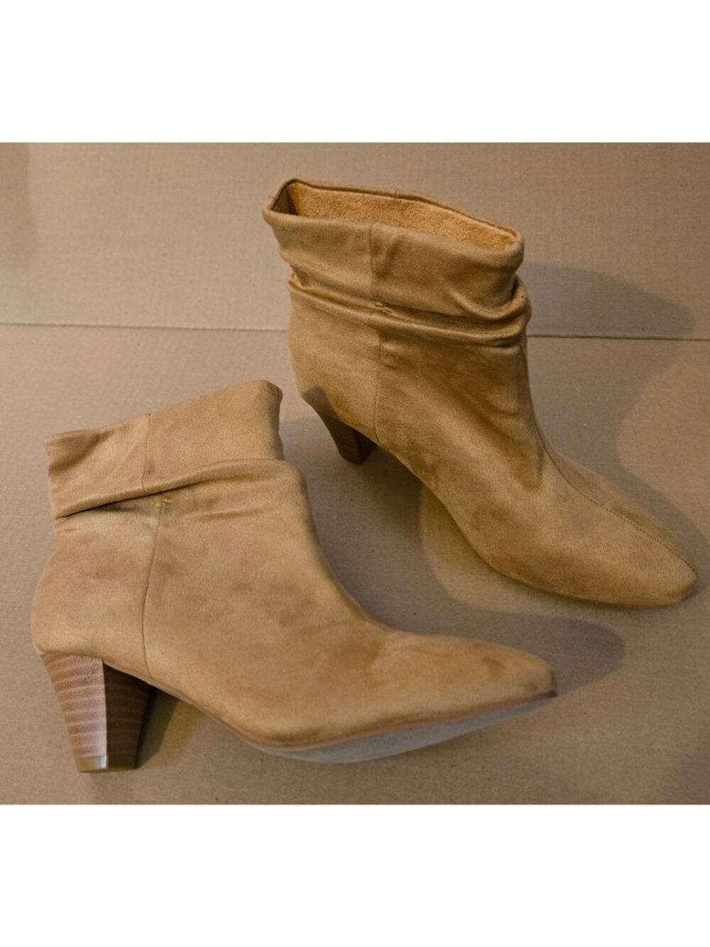 XX Women's sz 7, Comfort est 1946 Suede slouch ankle boots